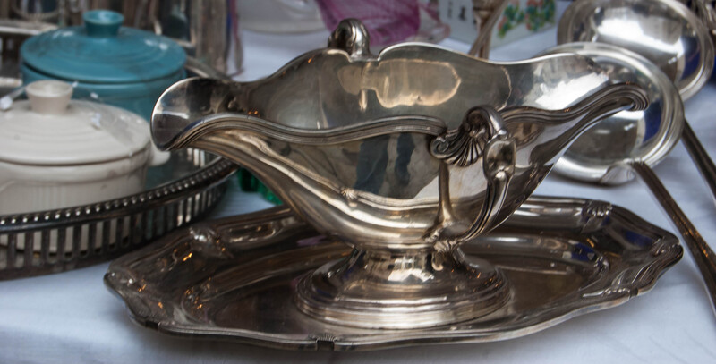 Impress Every Guest with a Thorough Pre-Party Cleaning Routine